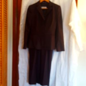 Women's suit MaxMara brown